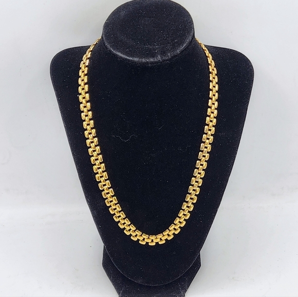 Vintage Gold Plated Tone Panther Link Choker Necklace. - Picture 3 of 11